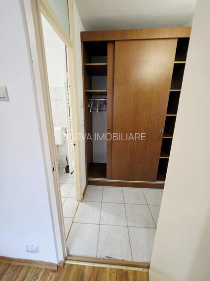 Apartament 2 camere decomandat, mobilat si utilat, zona 9 Mai - 14