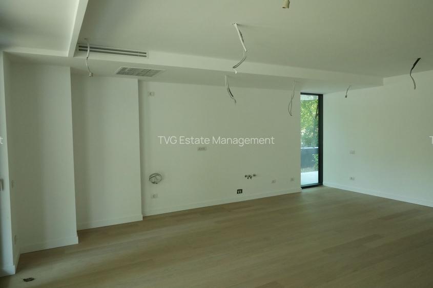 De Gaulle residence, Arcul de Triumf \ De Gaulle residence, - 16