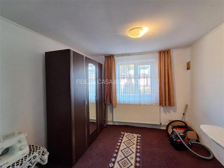 3 case + 808mp teren - Letcani,Iasi - 13