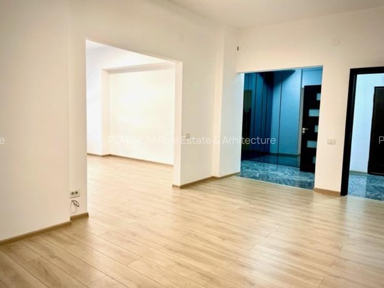 Inchiriere apartament 4 camere Piata Romana - 10
