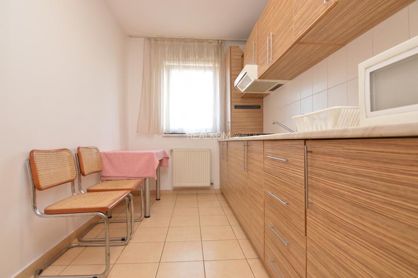 INCHIRIERE GARSONIERA  VITAN – RIN GRAND HOTEL - 10