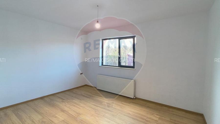 Casă de vânzare | 155 mp | 321 mp teren Zonă Port - Galați - 11