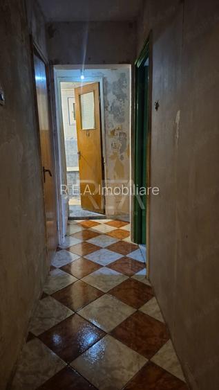3 camere Fizicienilor decomandat, et. 3, an 1984, 69 mp - 3