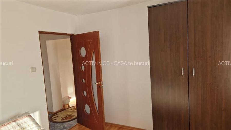 Apartament 2 camere de inchiriat piata 1 Mai - 4