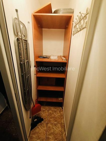 Steaua | 38 mp utili | Etaj 2 | Centrală proprie | Decomandat - 12