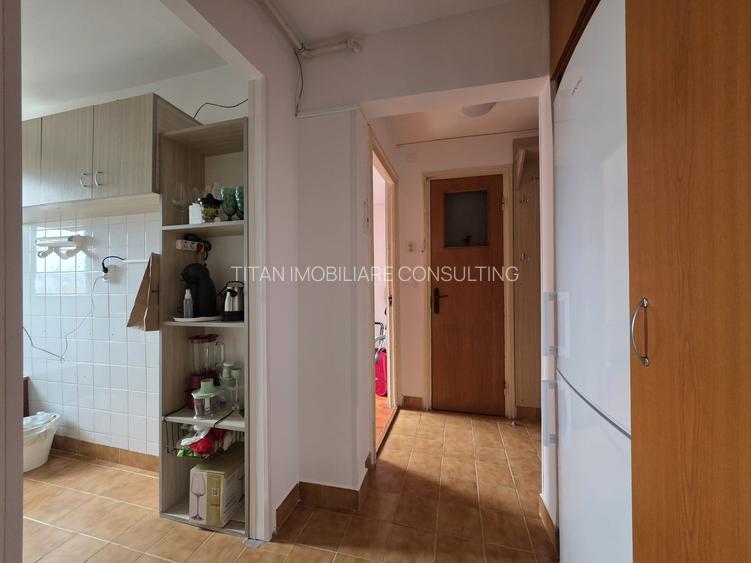 Lujerului langa metrou doua camere et 4/10 mobilat utilat liber - 8