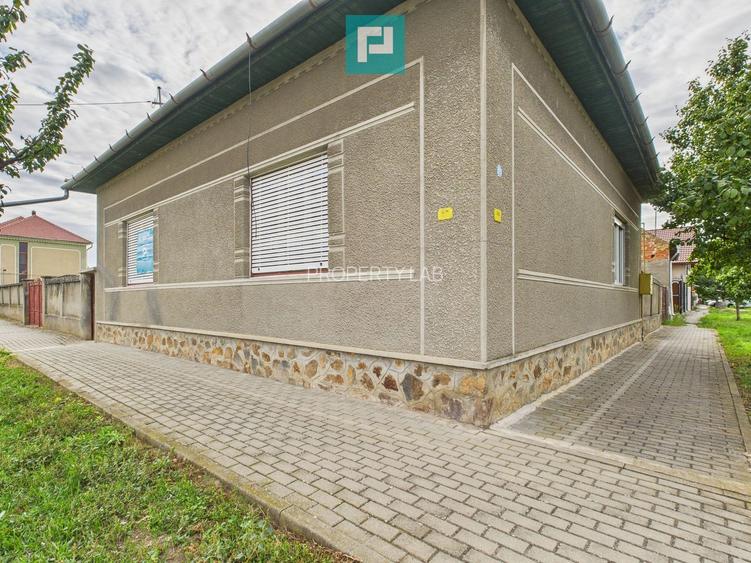 Casă cu teren generos, zonă centrală, Curtici - 9