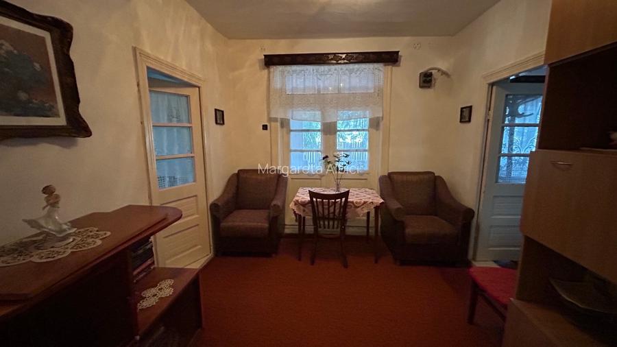 casa batraneasca cu teren mare - 5