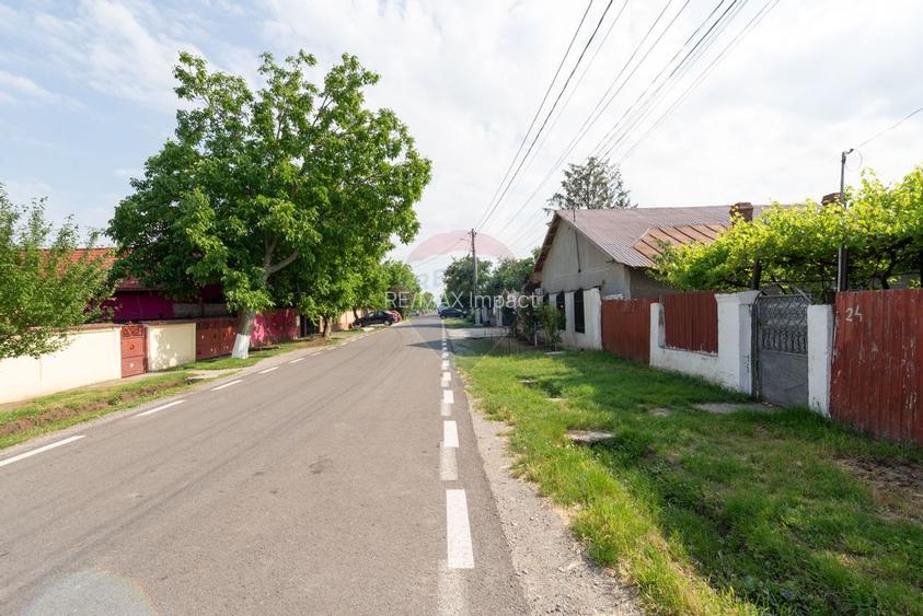 Casa cu 4 camere de vanzare , 96mp totali, sat Islaz - 2