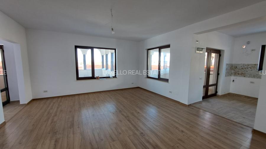 CASA 4 CAMERE CU SUPRAFATA GENEROASA IN  STIL NEOROMANESC - 18