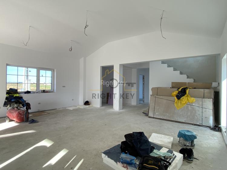 Oportunitate! Vila moderna 4 cam, asfalt, toate utilitatile! Comision0 - 10