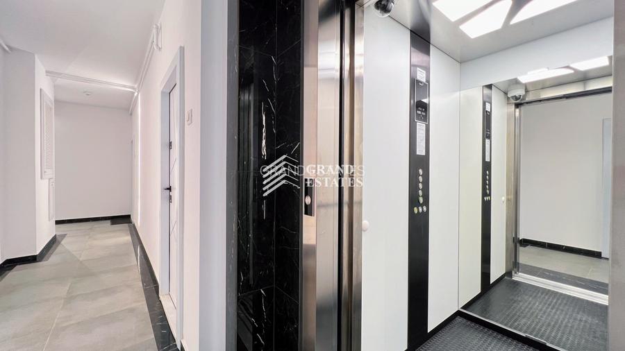 Închiriere apartament 2 camere decomandat | etaj 1 | Loc de parcare - 15