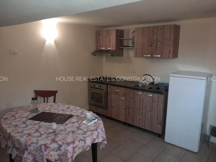 Apartament cu trei camere  in vila  ,Busteni - 6