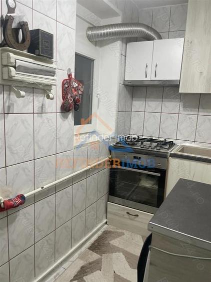 Apartament de vanzare cu 2 camere, zona Titan - 10
