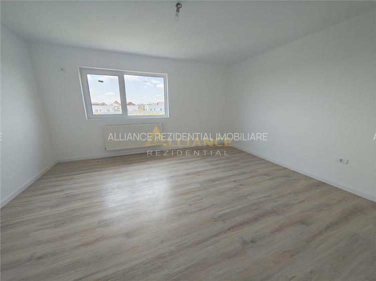 Casa tip duplex - 3 camere - 2 bai - 5