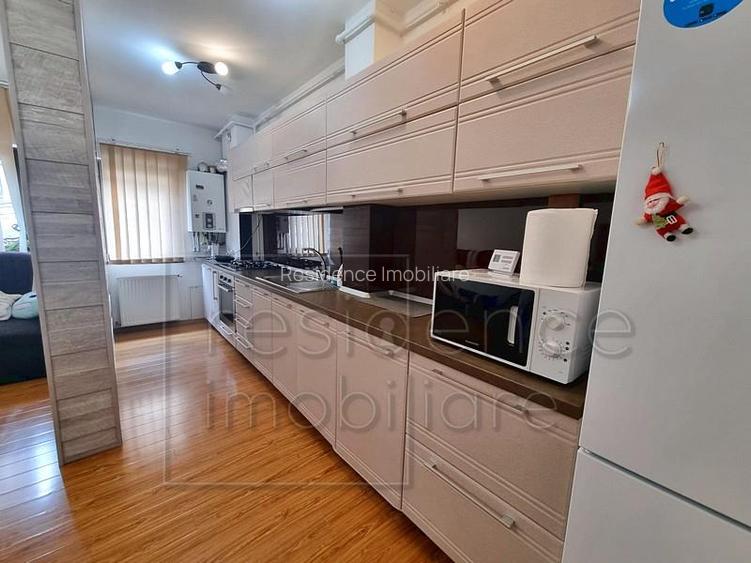 Apartament 3 camere, Centru, zona Facultatea de Litere - 2