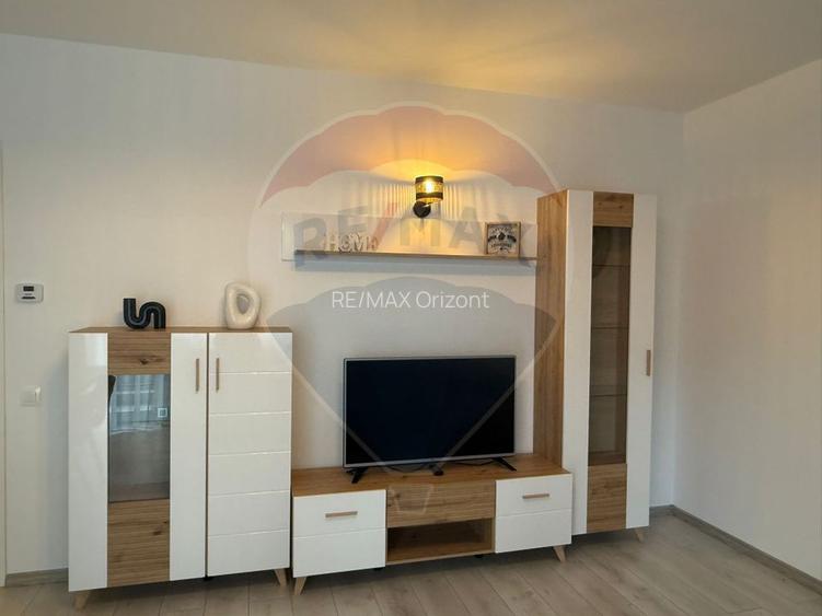 Apartament cu 3 camere, 2 bai și loc de parcare - 53