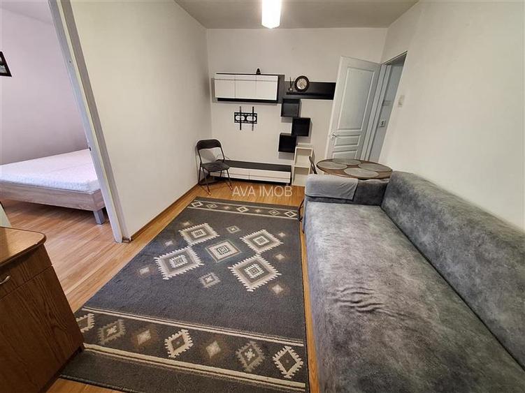 Apartament 3 camere, etaj 1, mobilat, zona Orizont - 11