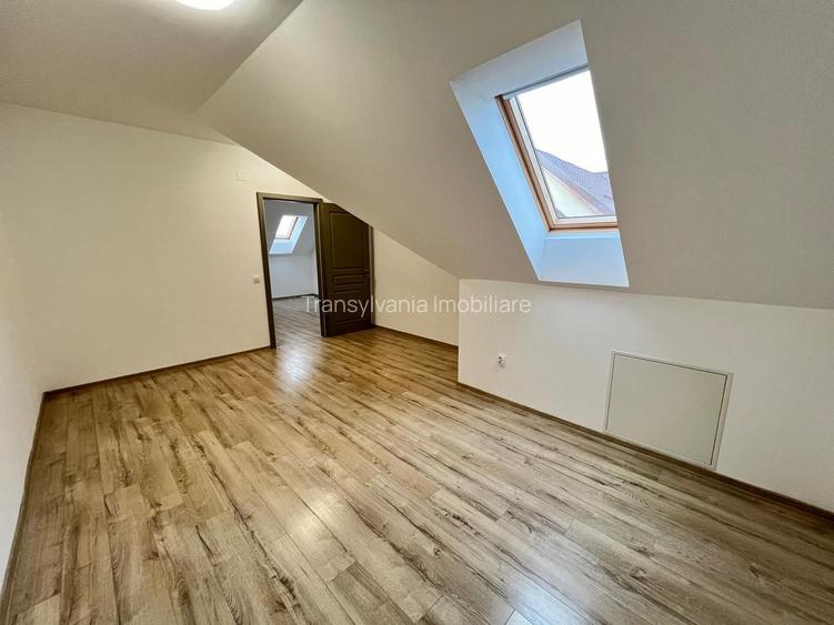 Casa cu 7 camere | 3 balcoane | Garaj | 220 mp + 80 mp curte | Cartier Panorama - 24