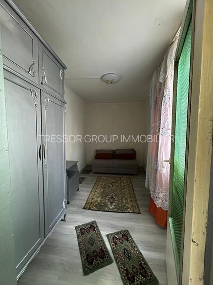 Apartament 3 camere de închiriat – zona Școala 8 – Piața I.L. Caragiale - 8