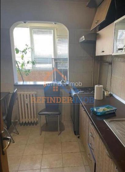Apartament de vanzare cu 3 camere, zona Rahova - Margeanului - 7