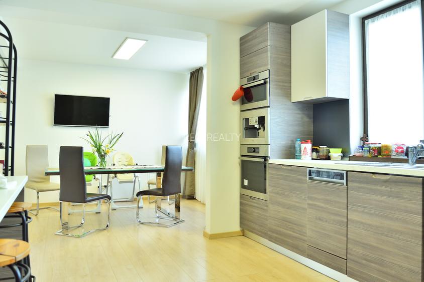 Vanzare vila deosebita, D+P+M Bacu / Joita, teren: 1.100 mp, comision 0% - 7