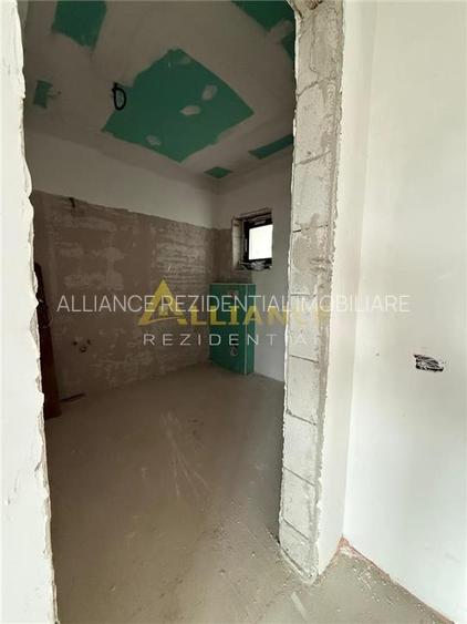 Casa Tip Duplex P+1+M cu 5 camere - 4 bai, 180 MPU, Teren - 190 MP - Comision 0% - 12