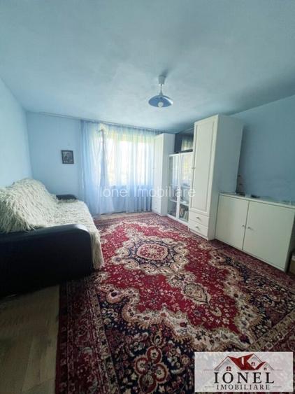 Vanzare casa in Ampoita -1300 mp teren - 5