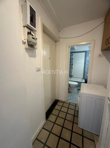 Garsoniera Bd. Dacia, bloc interbelic, risc 2, etajul 5, semimobilata - 8