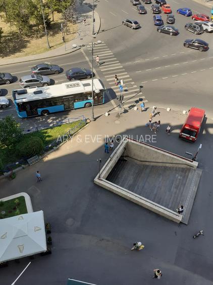 For Rent: Premium 4-Room Apartment | Unirii Square | Panoramic ViewWe - 20