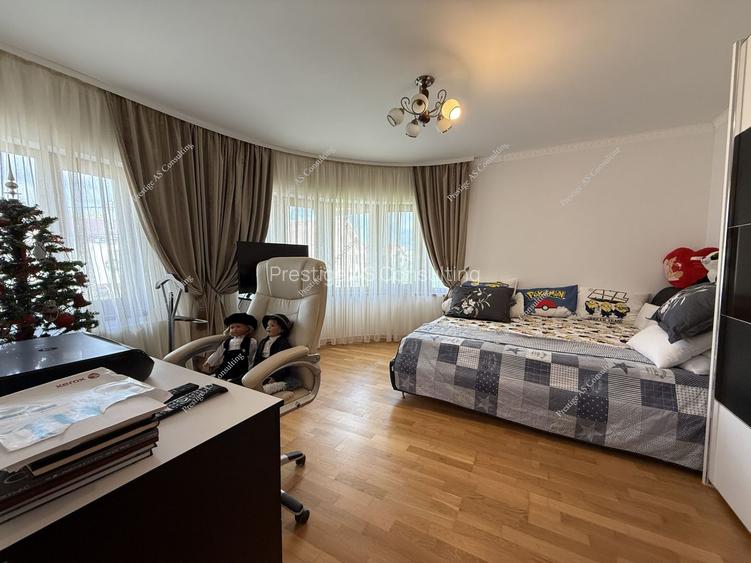 Casa individuala 7 camere 4 Bai | 764 mp Teren | Zona Planetelor Giroc - 13