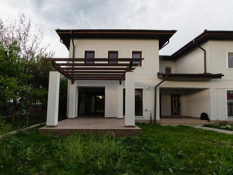 Vila la inchiriere