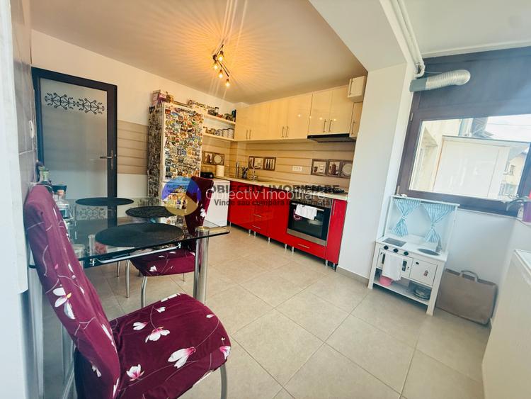 Apartament 3 camere/2 bai/2 balcoane CENTRU duplex - priveliste/liniste/comod - 11