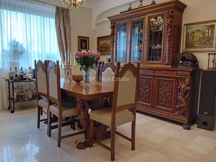 De vanzare vila exceptionala in stil Neo Romanesc cu vedere la lac si padure - 8