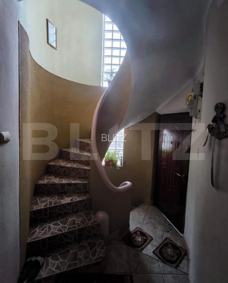 Casa 9 camere, 200 mp utili, zona Bd. Titulescu - 18