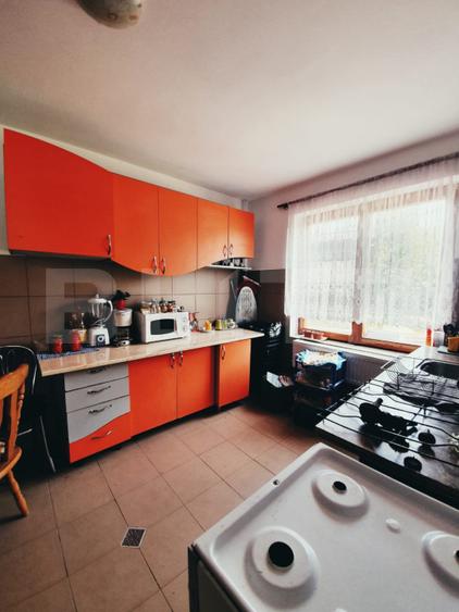 Proprietate cu 10 camere pentru investitie, teren 800 mp, Comuna Mociu