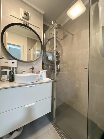 Apartament de lux, 3 camere, 60 mp utili, etaj 5/8, mobilat - Aradului