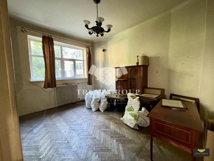 4 camere Parter in vila Cismigiu |+2 cam la demisol +1/2 din mansarda | Garaj