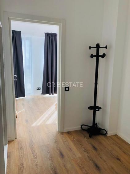 Sisesti 2 camere complet mobilat | parcare subterană Metrou 8' - 5