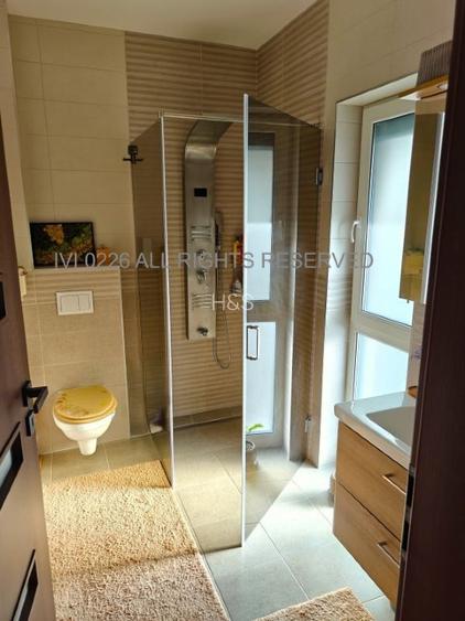 Casă modernă la cheie, intimitate sporită, ansamblu aerisit, zonă centrală - 9