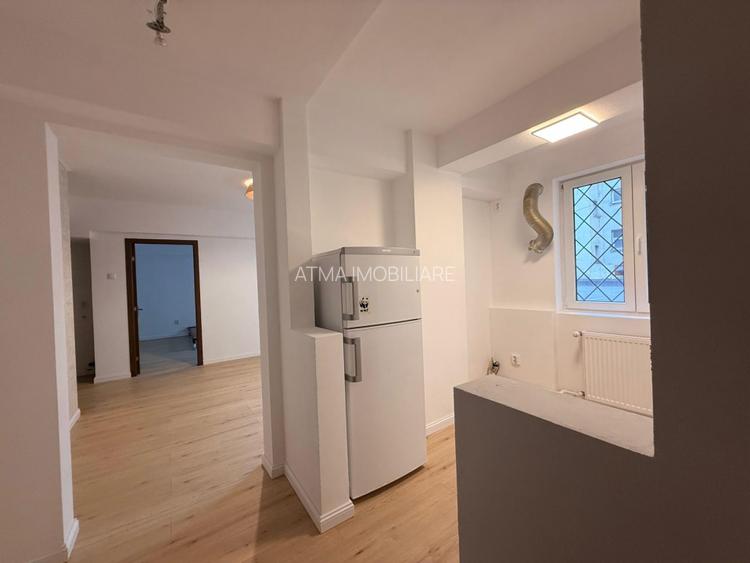 Inchiriere 3 camere renovat Universitate Calea Victoriei Bloc Romarta - 13