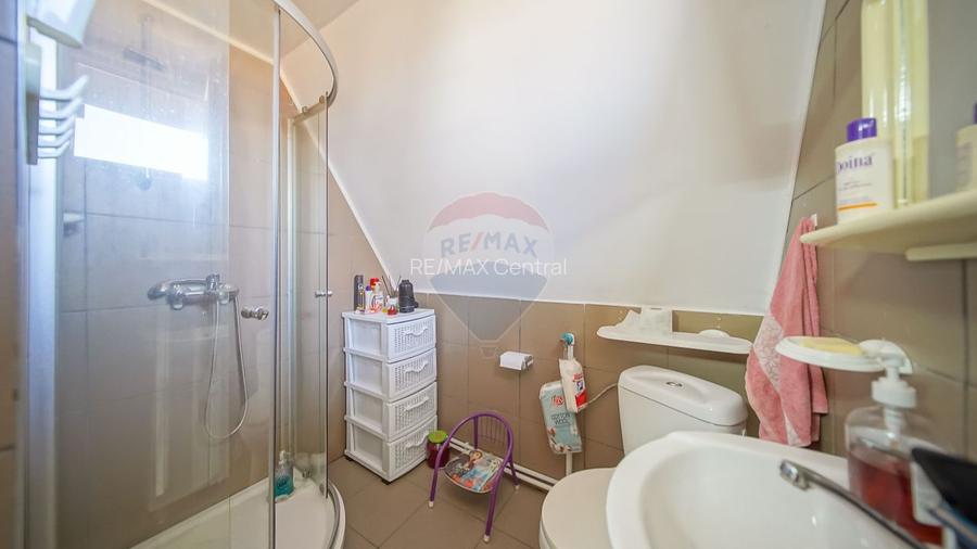 Comision zero, casa individuala + cabana A frame in Bod, la intrare - 44