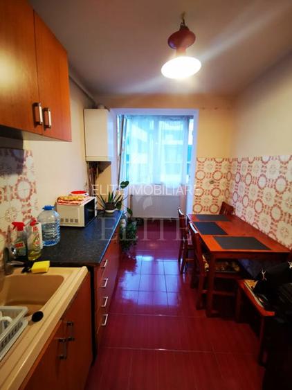 Apartament 3 camere în zona SEMICENTRALA-P-ta Abator - 3