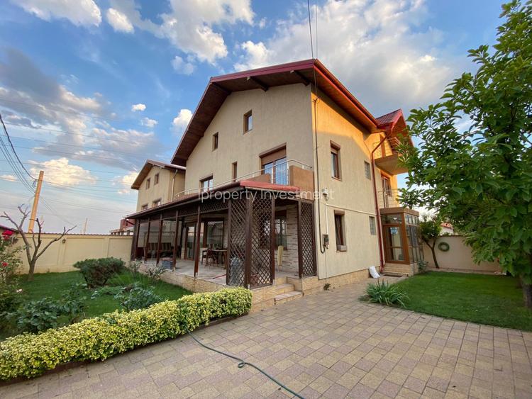 Dobroesti | Vila 8 Camere | P+1+M+P | TEREN 360 Mp | Constructie 2008 - 2