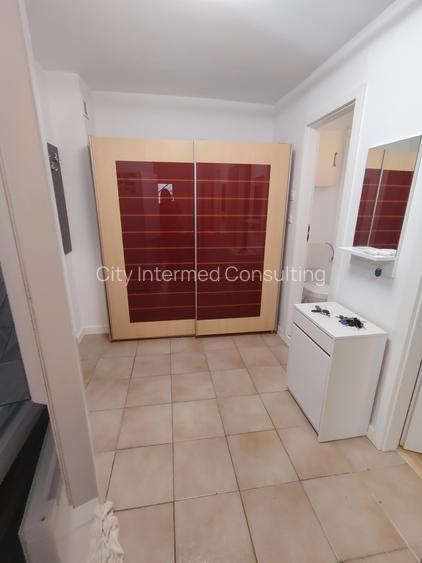 STUDIO la 3 minute de Metrou Mihai Bravu, etaj 1, mobilata. 400 eur - 13