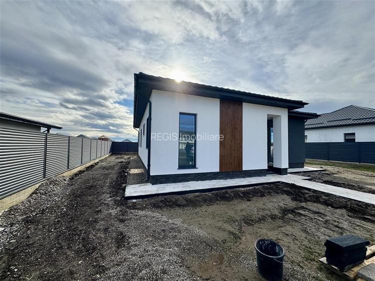 Casa individuala de vanzare | 3 dormitoare | parter | Sanpetru - 18