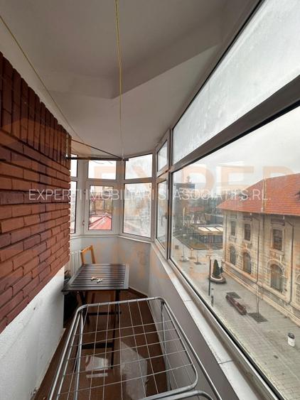 Apartament 3 camere de inchiriat, in zona Centrala -  vedere catre Blvd Mircea - 2