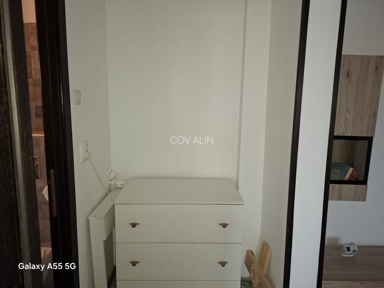 Apartament 4 camere, 2 bai, decomandat, Craiter,suprafata 83 mp, mobilat, utilat - 24