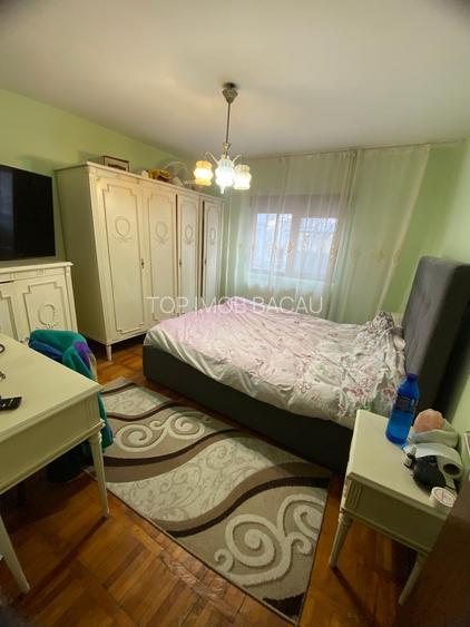 3 camere decomandate cu centrala, foarte spatios, Scoala M Sadoveanu - 2