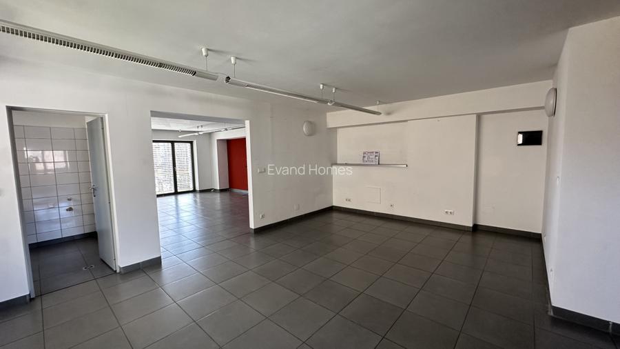 Spatiu Comercial de vanzare | Zona Centrala  | Vad excelent - 4
